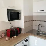 Appartement Joli à *